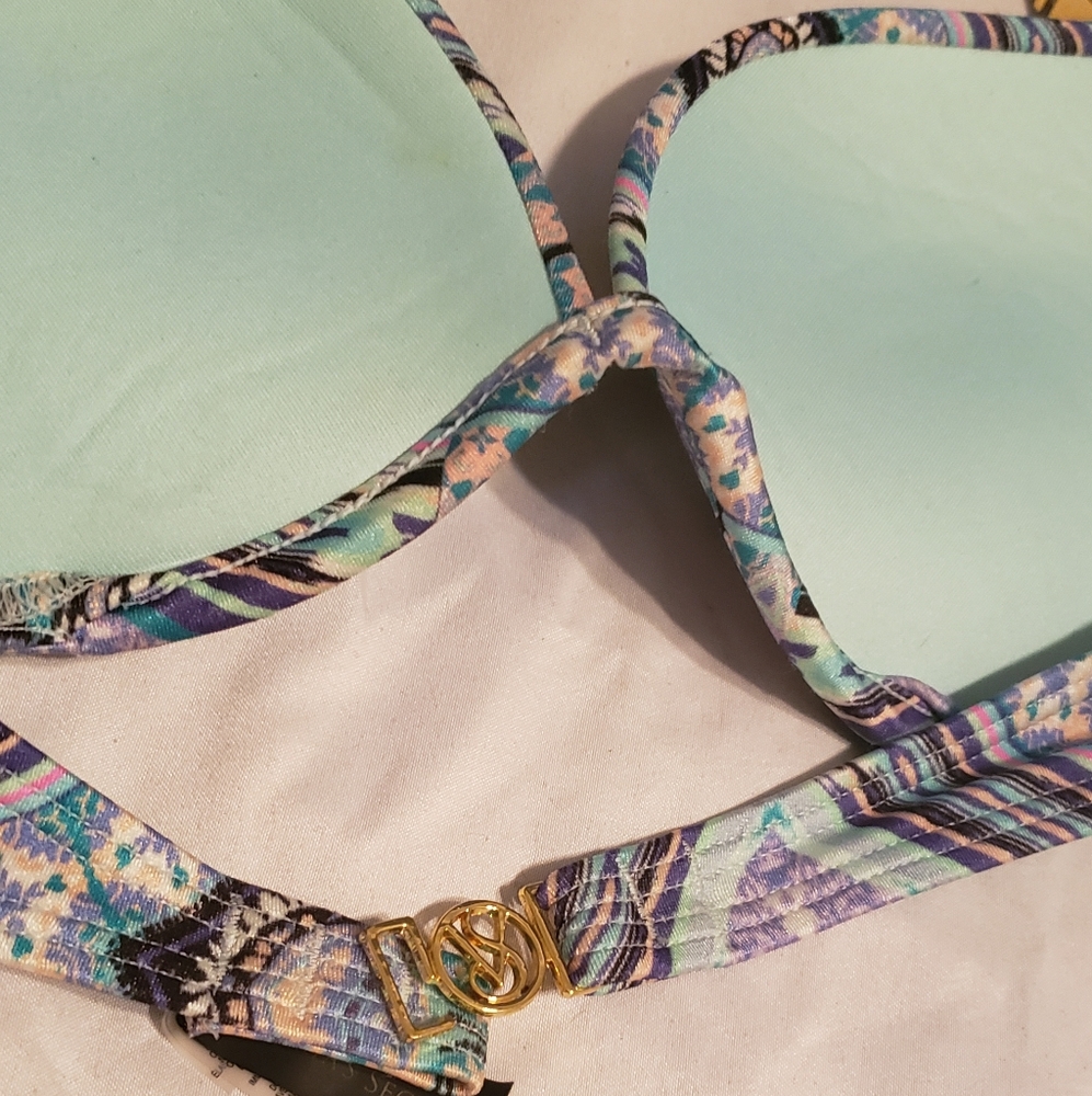 💙VICTORIA'S SECRET SWIM TOP💙 - Picture 3 of 3